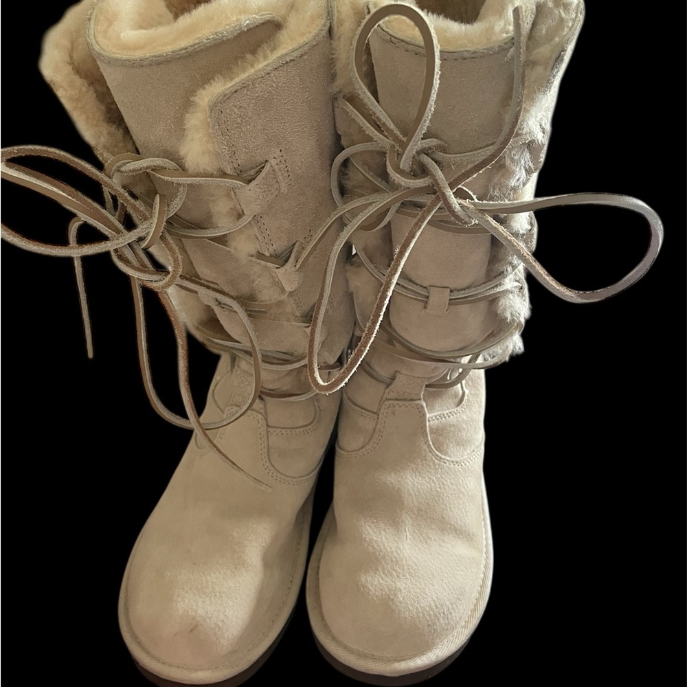 Ugg Whitley light tan boots. Size 8.